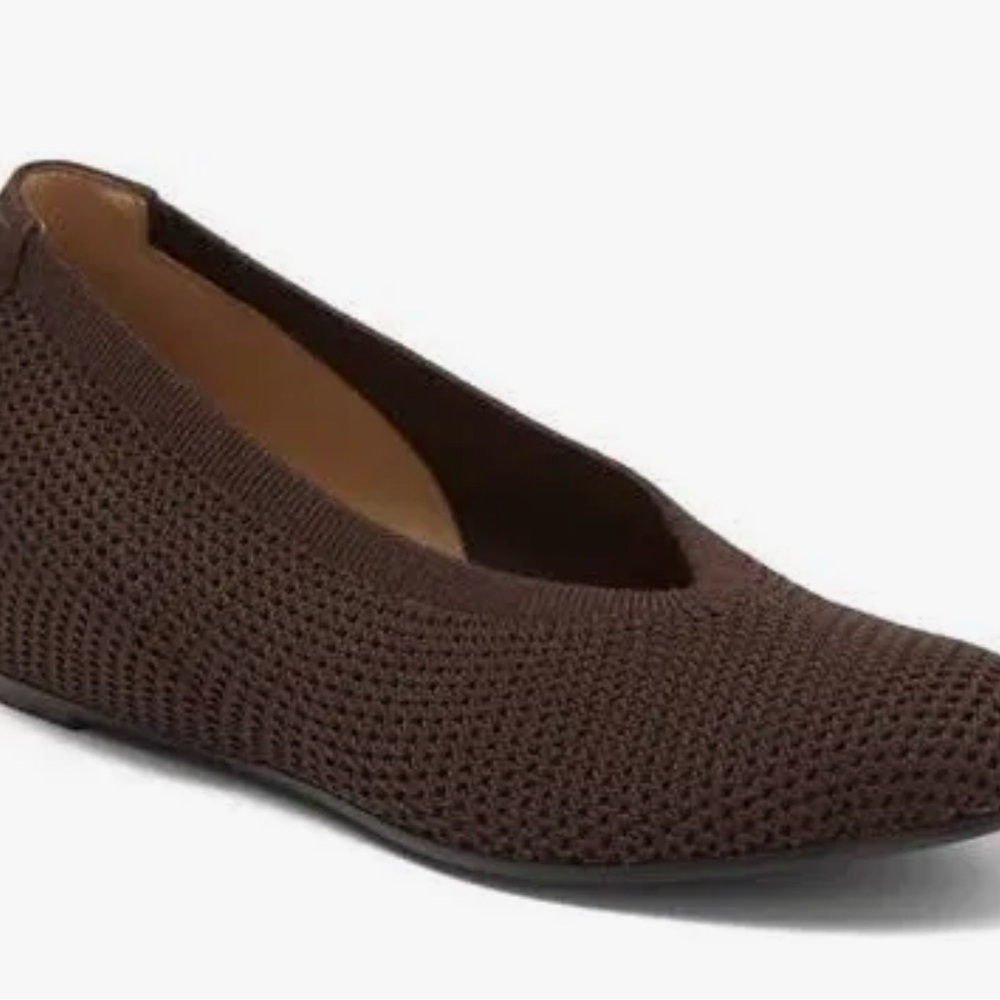 NWT in box: Eileen Fisher Brown Seam Knit Flats